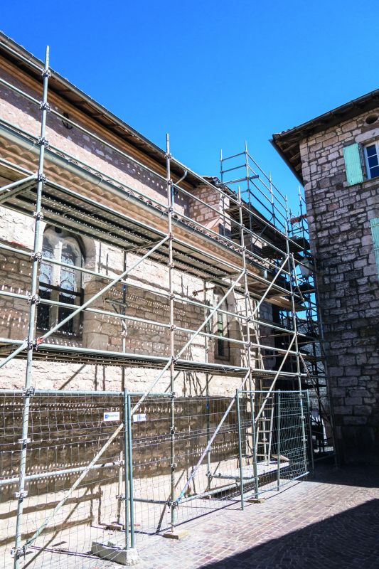 La Fondation du patrimoine aide les propriétaires, qu'il s'agisse de collectivités locales, de particuliers ou encore d'associations, à restaurer le &#171; petit &#187; patrimoine de proximité. &#171;