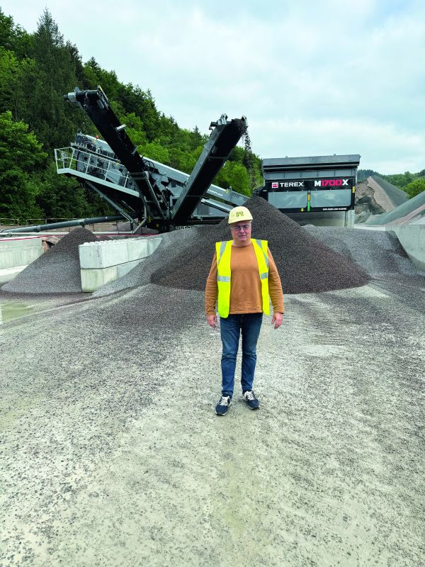 Pour Pierre Devedeux, maire de Saint-Alban-les-Eaux (42) et responsable qualité dans une entreprise du BTP, il faut une meilleure information des employeurs sur leurs obligations. 