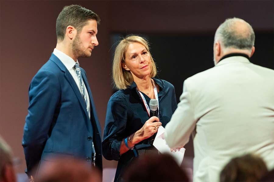 Près d'un an après l'entrée en vigueur du service public de la petite enfance, Daniel Cornalba et Clotilde Robin, co-présidents du groupe de travail petite enfance de l'AMF, plaident pour que le système de compensation soit revu afin d'intégrer toutes les intercommunalités.