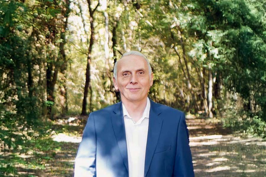 Selon Stéphane Delpeyrat-Vincent, maire de Saint-Médard-en-Jalles (33), " la démarche implique beaucoup de disponibilité et de temps d'explication ". Selon Stéphane Delpeyrat-Vincent, maire de Saint-Médard-en-Jalles (33), " la démarche implique beaucoup de disponibilité et de temps d'explication ".