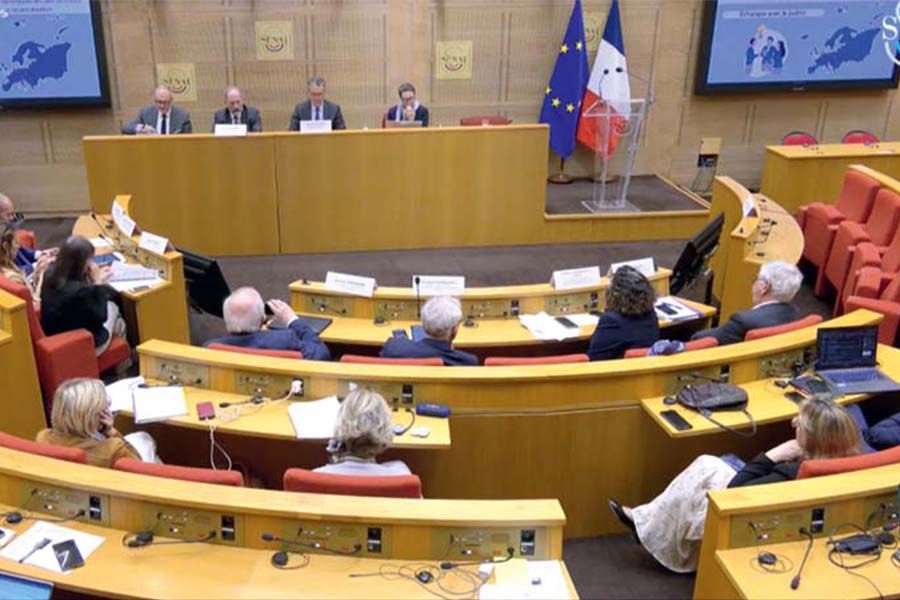 Des échanges sur les modèles de contractualisation en France et en Europe ont eu lieu le 15 mai, au Sénat. Des échanges sur les modèles de contractualisation en France et en Europe ont eu lieu le 15 mai, au Sénat.