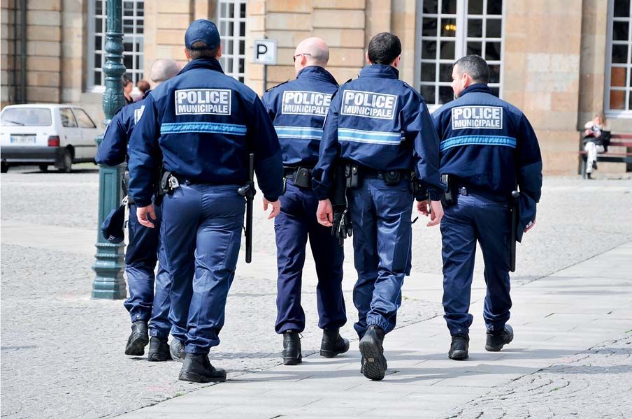 Les policiers municipaux pourraient dresser certaines amendes forfaitaires délictuelles.  Les policiers municipaux pourraient dresser certaines amendes forfaitaires délictuelles.