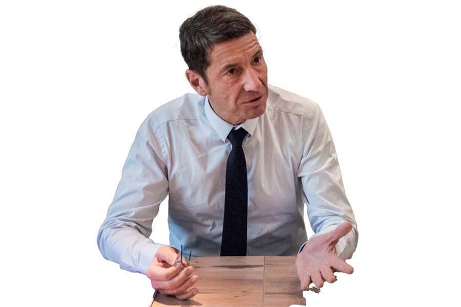 Selon le président de l'AMF, David Lisnard, « le régime simplifié d'exception doit devenir le droit commun pour tous, pour tous les décideurs, dont les collectivités ». Selon le président de l'AMF, David Lisnard, « le régime simplifié d'exception doit devenir le droit commun pour tous, pour tous les décideurs, dont les collectivités ».