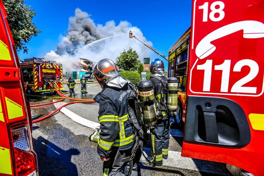 La principale mesure consisterait à généraliser à toutes les communes et à tous les EPCI l'obligation de réaliser respectivement un plan communal ou intercommunal de sauvegarde. La principale mesure consisterait à généraliser à toutes les communes et à tous les EPCI l'obligation de réaliser respectivement un plan communal ou intercommunal de sauvegarde.