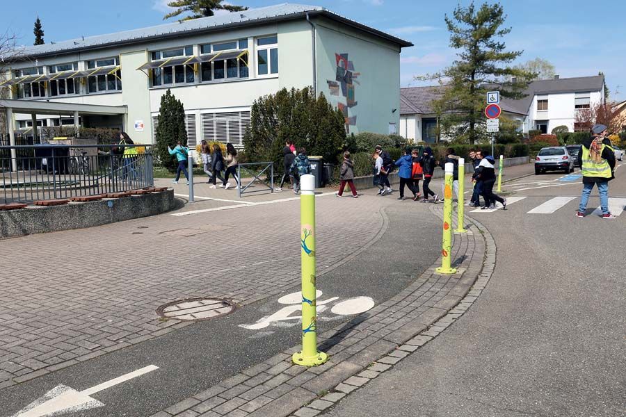 Labellisée &#171; Ville prudente &#187;, Illkirch-Graffenstaden (67) a notamment aménagé des parvis sécurisés pour ses 14 écoles. Son but : sécuriser l'ensemble des usagers 
en prévenant les conflits.