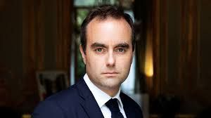 En octobre dernier, le Premier ministre, Sébastien Lecornu, avait indiqué lors de sa déclaration de politique générale sa volonté d'engager « un partage du pouvoir avec les collectivités ». Les élus restent depuis sur leur faim.