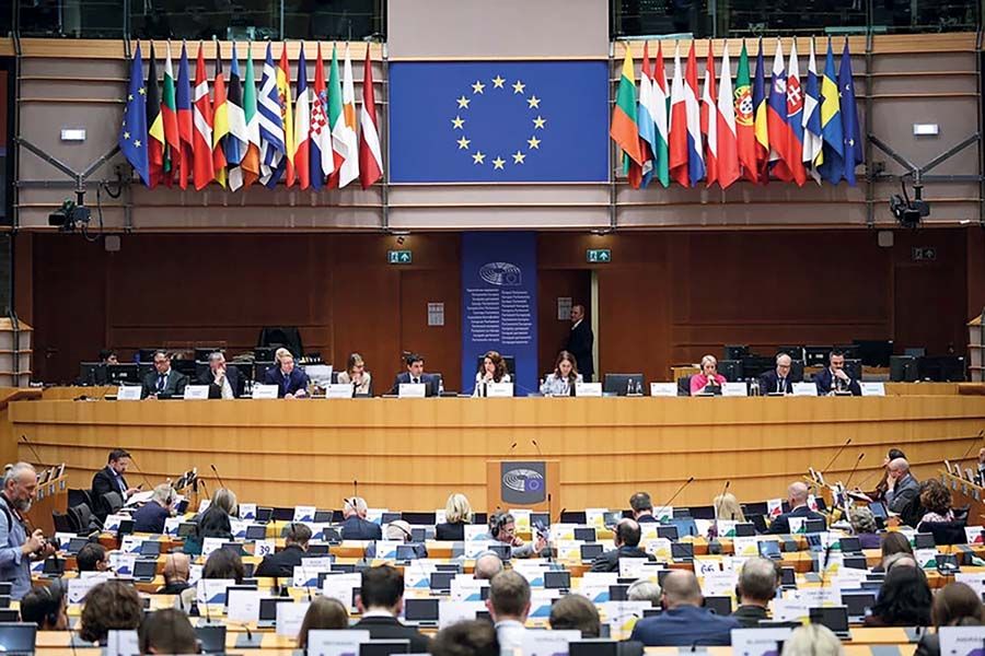 Le 4 mars, les membres du Comité européen des régions ont demandé un budget de l'UE porté à 1,27 % du revenu national brut.